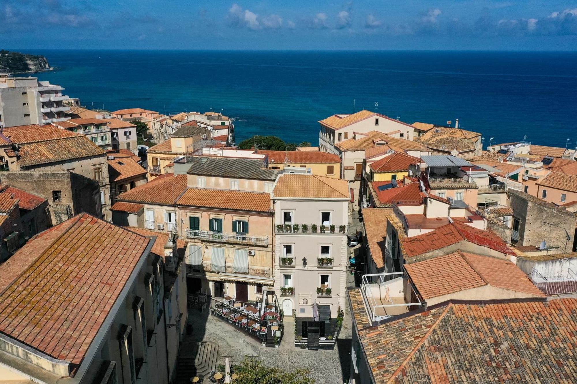La Divina - Free Parking - Bed & Breakfast Tropea Eksteriør bilde