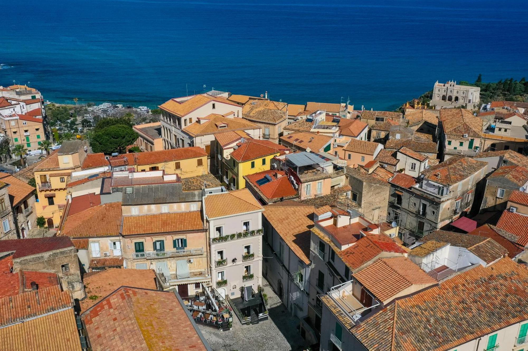 La Divina - Free Parking - Bed & Breakfast Tropea Eksteriør bilde