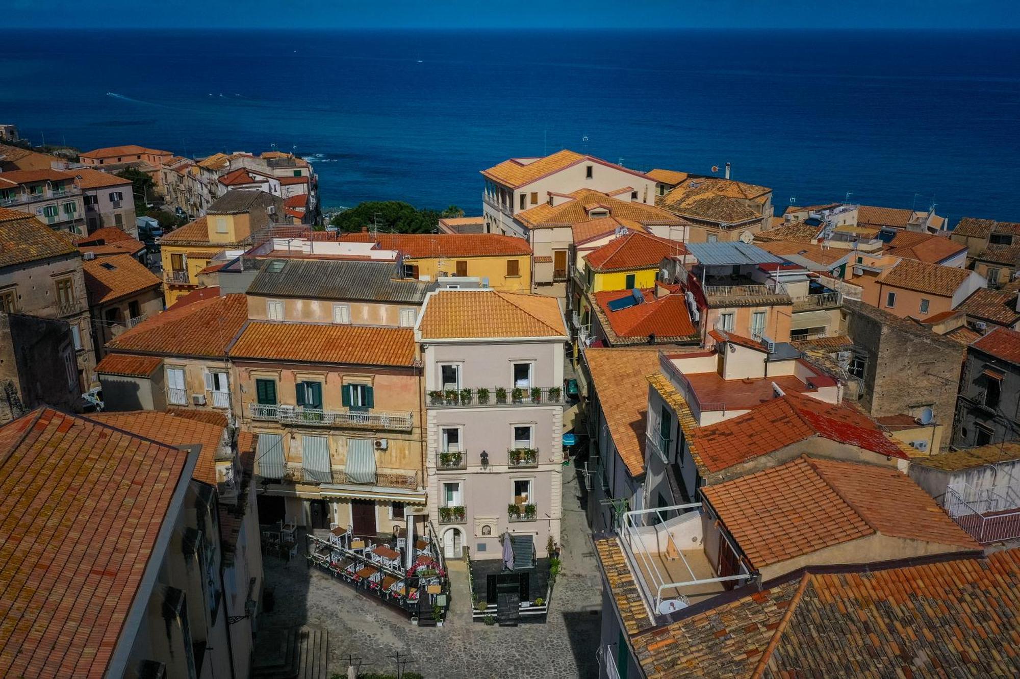La Divina - Free Parking - Bed & Breakfast Tropea Eksteriør bilde